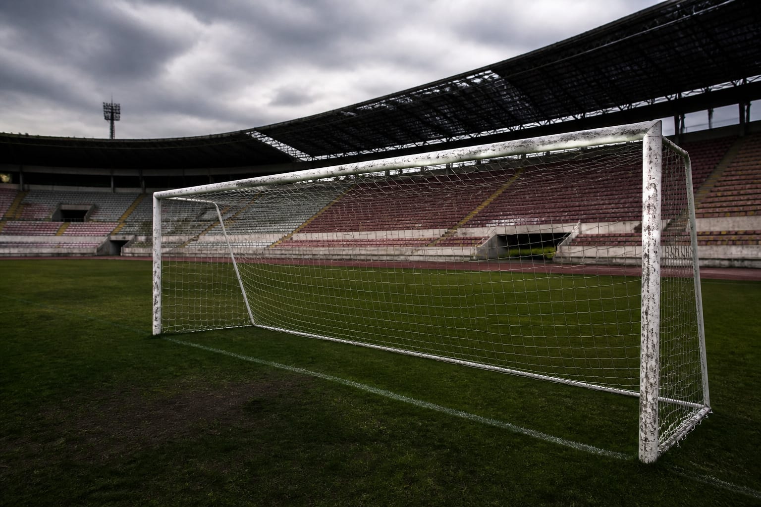 Mărturii din vestiarul FC Hermannstadt: luni întregi fără salarii și un jucător care și-a pierdut mașina