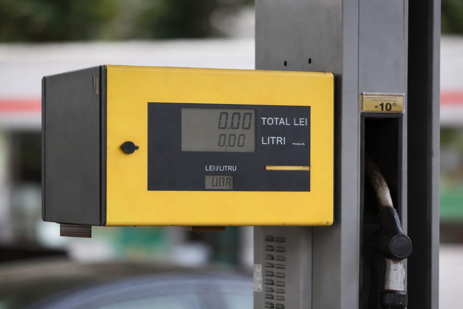 Motorina a depășit 10,5 lei pe litru în capitală după o nouă scumpire