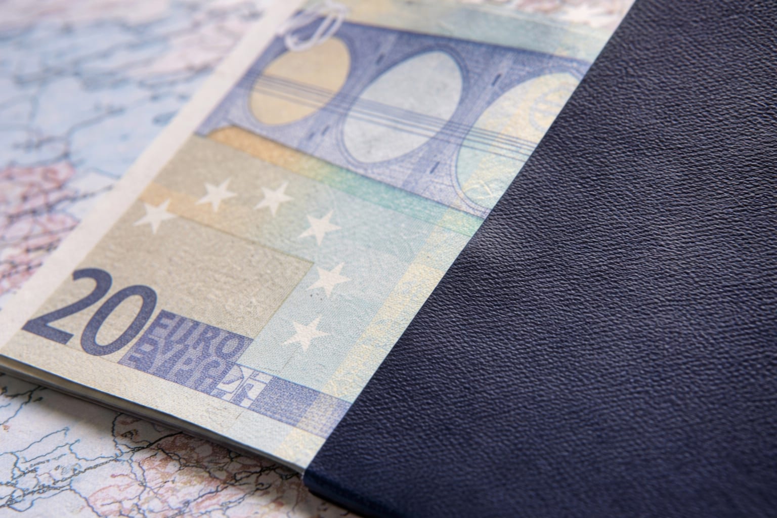 Noua taxă pentru turiști în Grecia: cât vor plăti românii în plus pentru cazare, în funcție de hotel