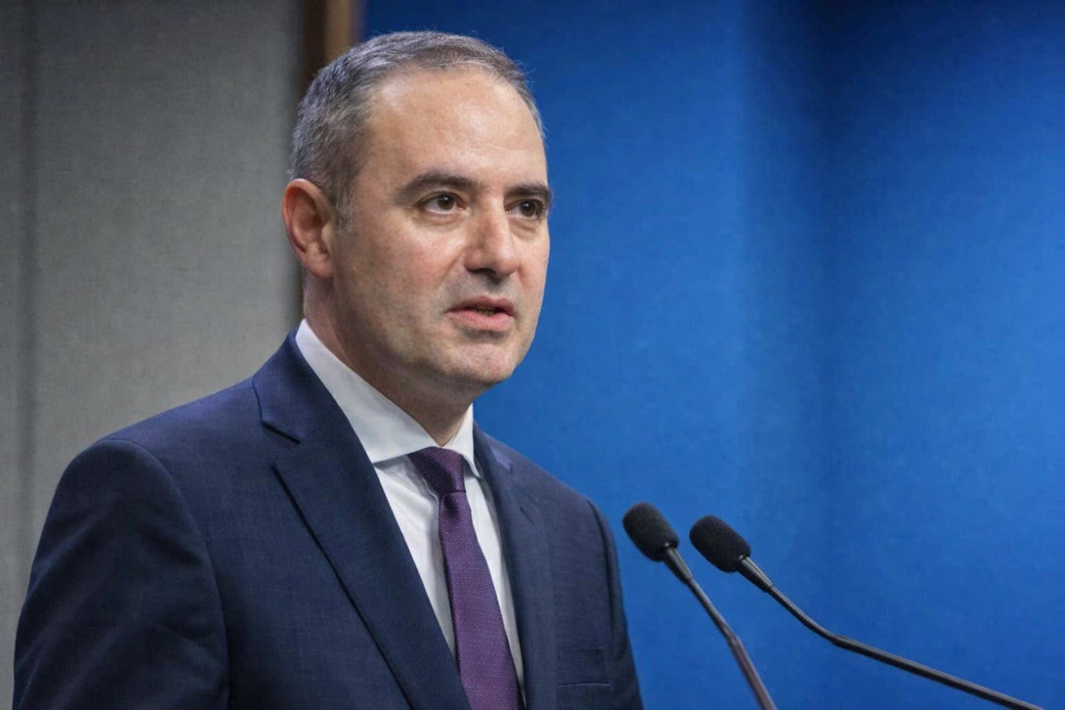 Salariile bugetarilor depind de un plafon strict. Ministerul Finanțelor impune o limită de 8 miliarde de lei