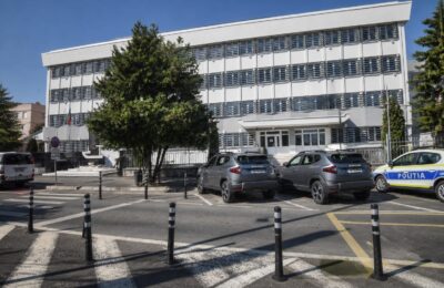 Patru bărbați, reținuți pentru 24 de ore după violențele cercetate la Prislop