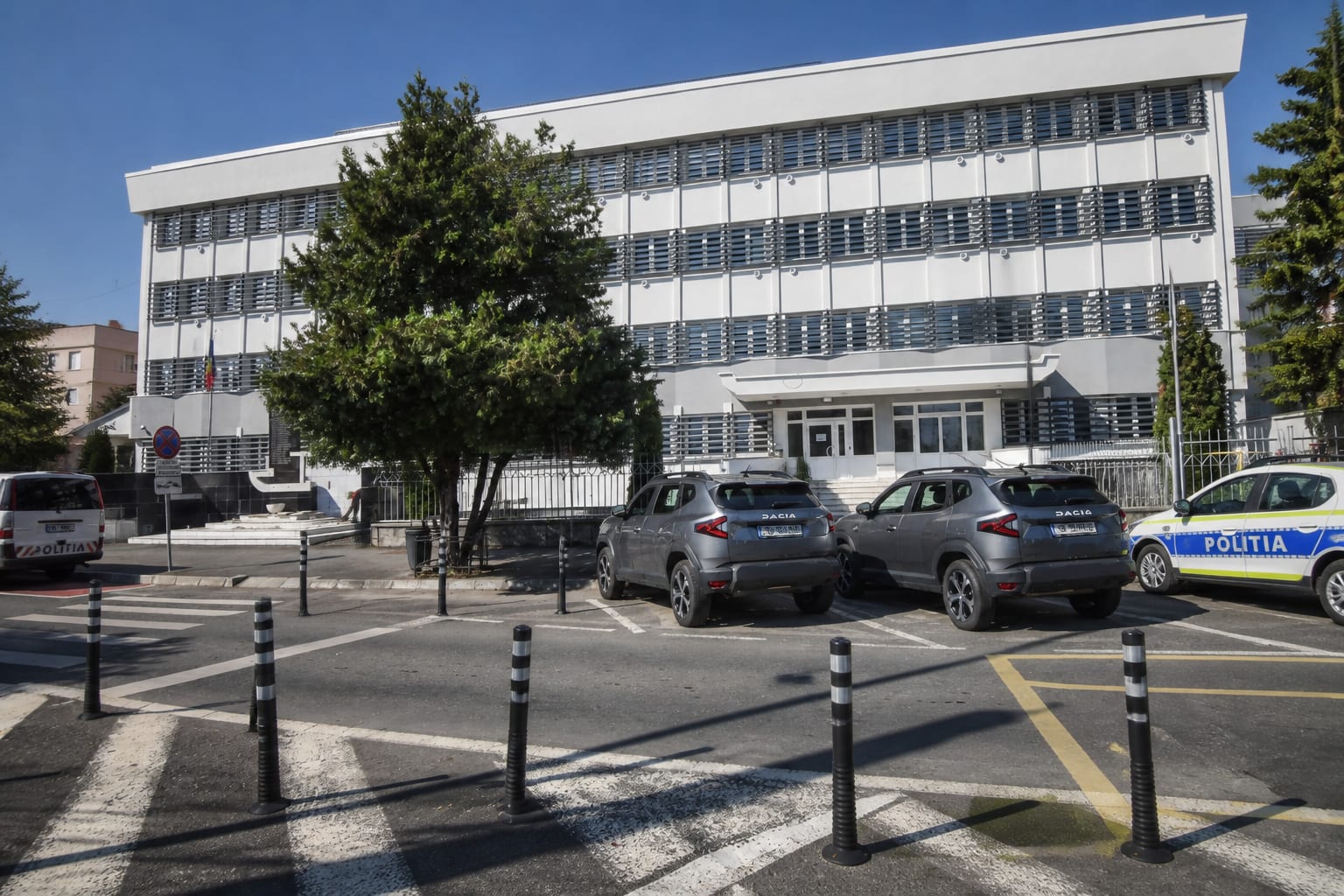 Sediul Police, conflictul