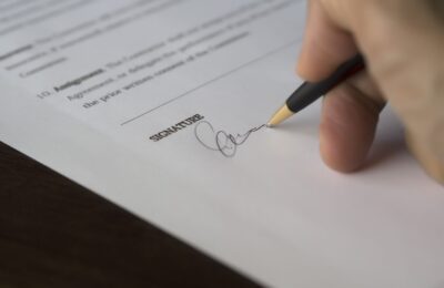 Liderul TUC cere Guvernului britanic să aplice integral reforma contractelor cu zero ore