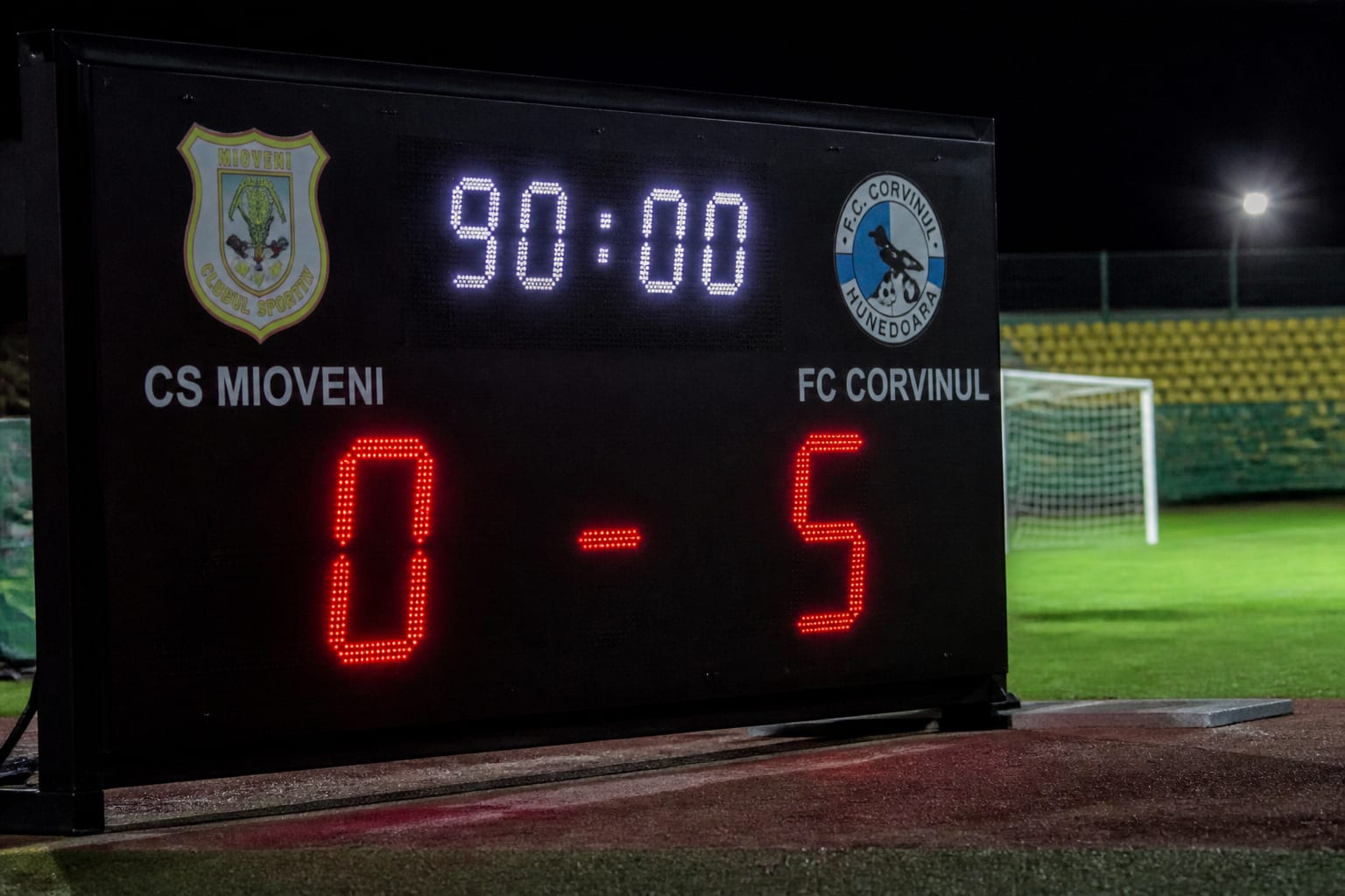 FCSB depășește seria înfrângerilor cu o victorie la scor la Mioveni și preia conducerea în Cupa României