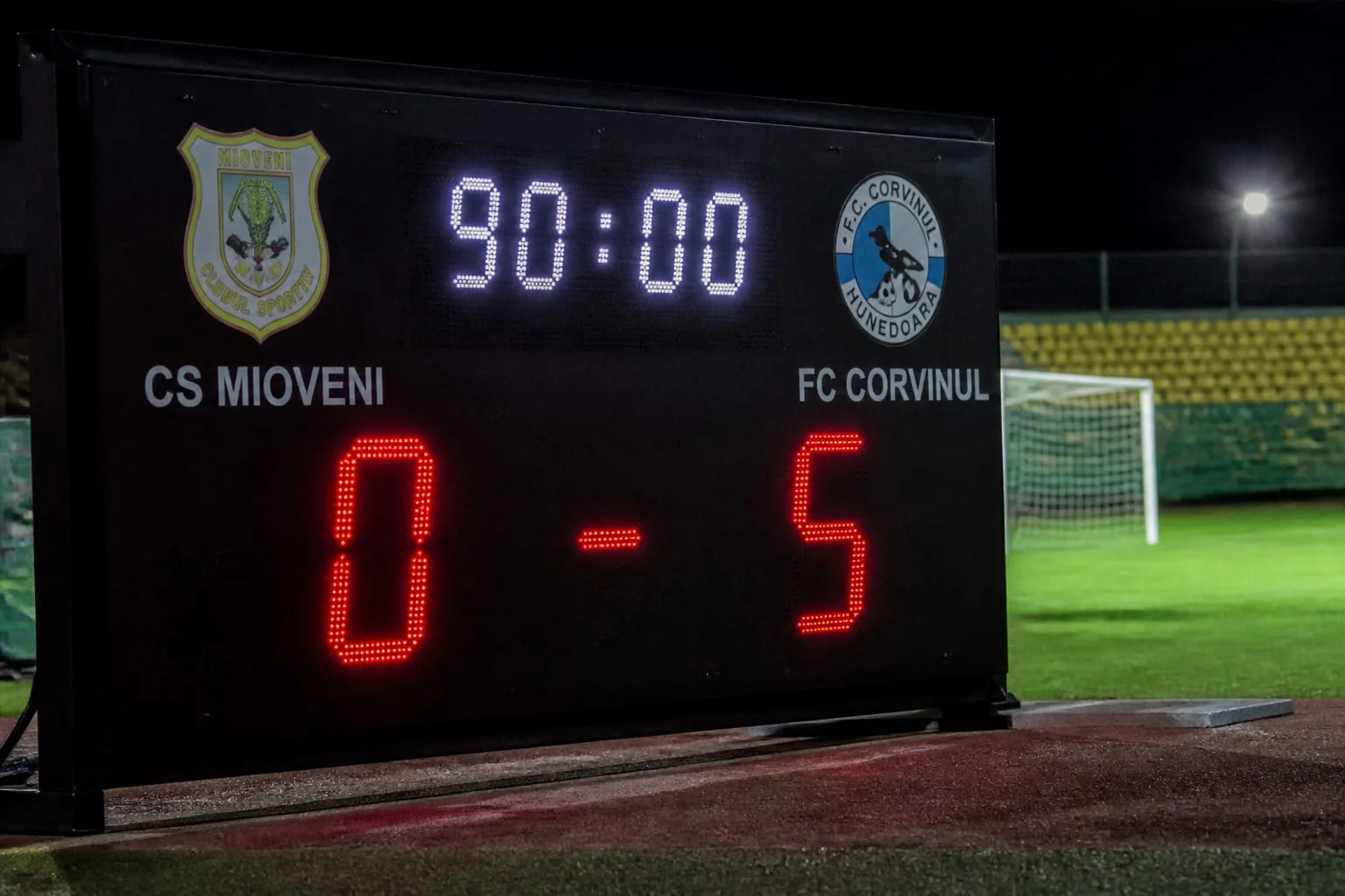 FCSB depășește seria înfrângerilor cu o victorie la scor la Mioveni și preia conducerea în Cupa României