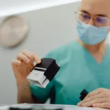 Adeverință condiții deosebite semnată de medic