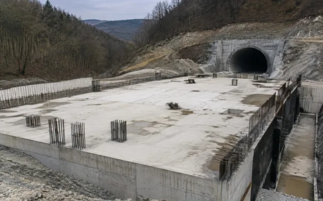 Secțiunea Cornetu, Tigveni