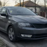 Autoturism parcat în Slimnic