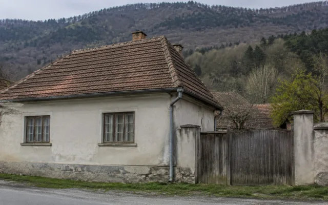 Casă lângă mina din Rășinari