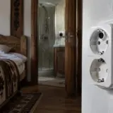 Cameră ascunsă în priză Interior