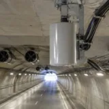Antenă în tunelul Curtea de Argeș